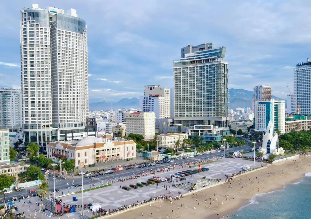 Khu vực Quảng trường 2/4 và chợ đêm Nha Trang.