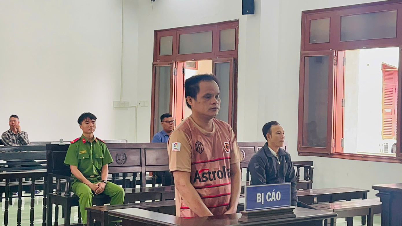 Bị cáo Tân tại tòa. Bị cáo Tân tại tòa.