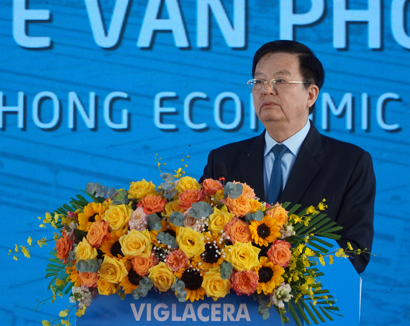 Phó Thủ tướng Mai Văn Chính phát biểu tại lễ động thổ. Phó Thủ tướng Mai Văn Chính phát biểu tại lễ động thổ.