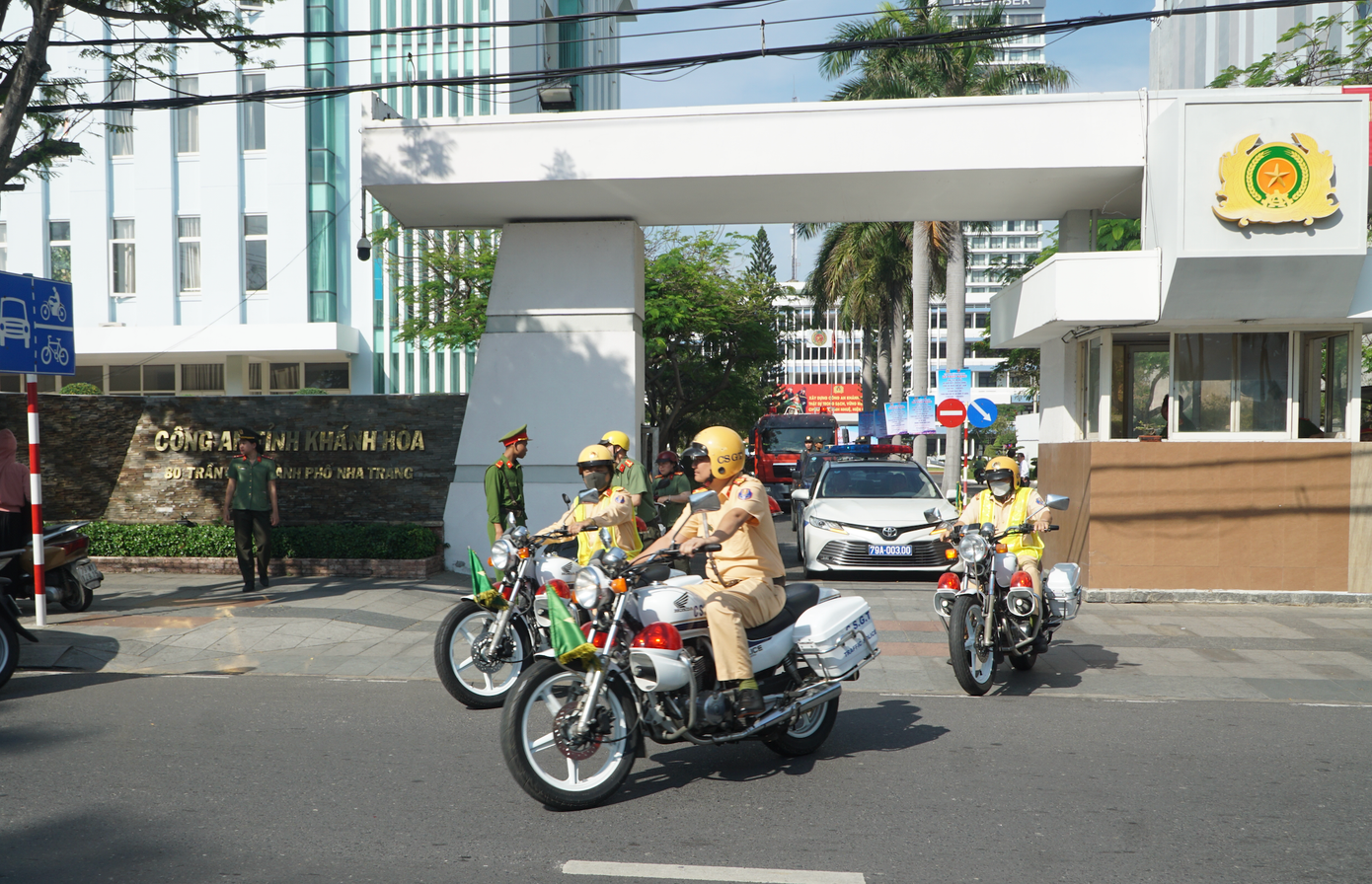 Trụ sở Công an tỉnh Khánh Hòa ở 80 Trần Phú sẽ được di dời đến cơ sở mới. Trụ sở Công an tỉnh Khánh Hòa ở 80 Trần Phú sẽ được di dời đến cơ sở mới.