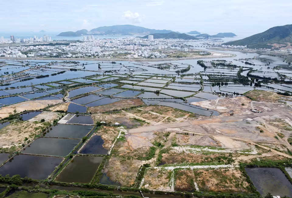Dự án Khu đô thị hỗn hợp TP Nha Trang thuộc xã Vĩnh Thái và phường Phước Long.