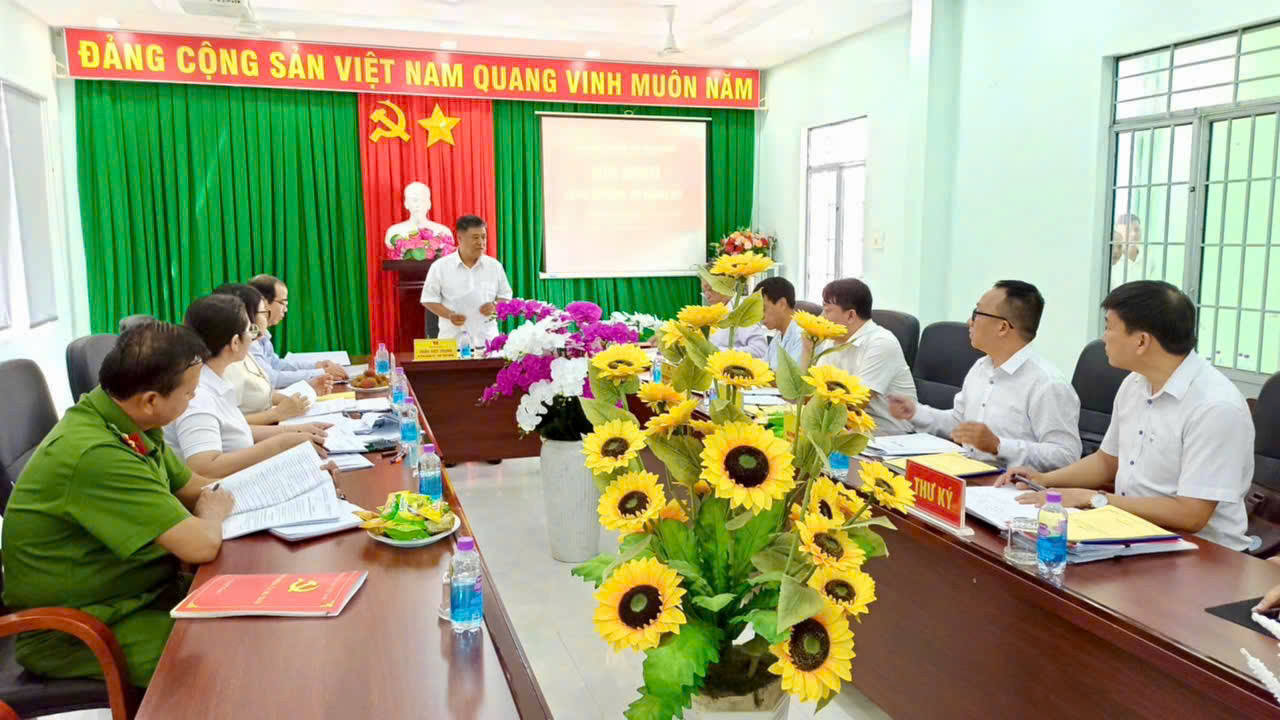 Vận hành thử nghiệm phiên họp Ban chấp hành Đảng bộ phường Tây Nha Trang. Vận hành thử nghiệm phiên họp Ban chấp hành Đảng bộ phường Tây Nha Trang.