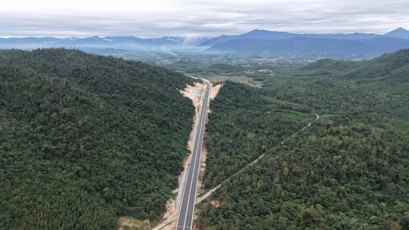 Cao tốc Vân Phong - Nha Trang chuẩn bị được đưa vào khai thác