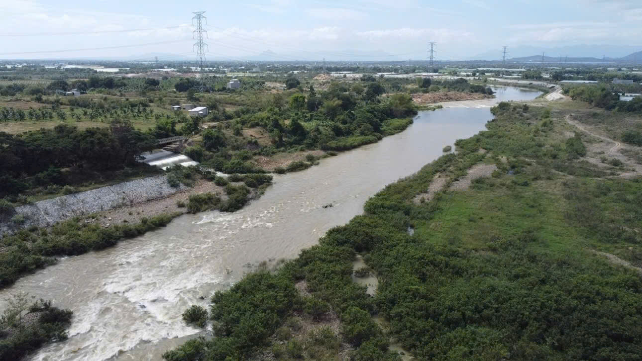 Được xây dựng từ thế kỷ 12, trải qua hàng trăm năm, đập không chỉ nổi tiếng bởi vẻ đẹp của cảnh quan thiên nhiên, mà còn là nơi ẩn chứa trong mình những câu chuyện thú vị.