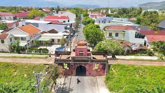 Thành cổ Diên Khánh được đầu tư gần 167 tỷ đồng để tu bổ, tôn tạo.