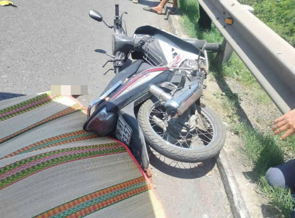 Hiện trường vụ tai nạn. Hiện trường vụ tai nạn.