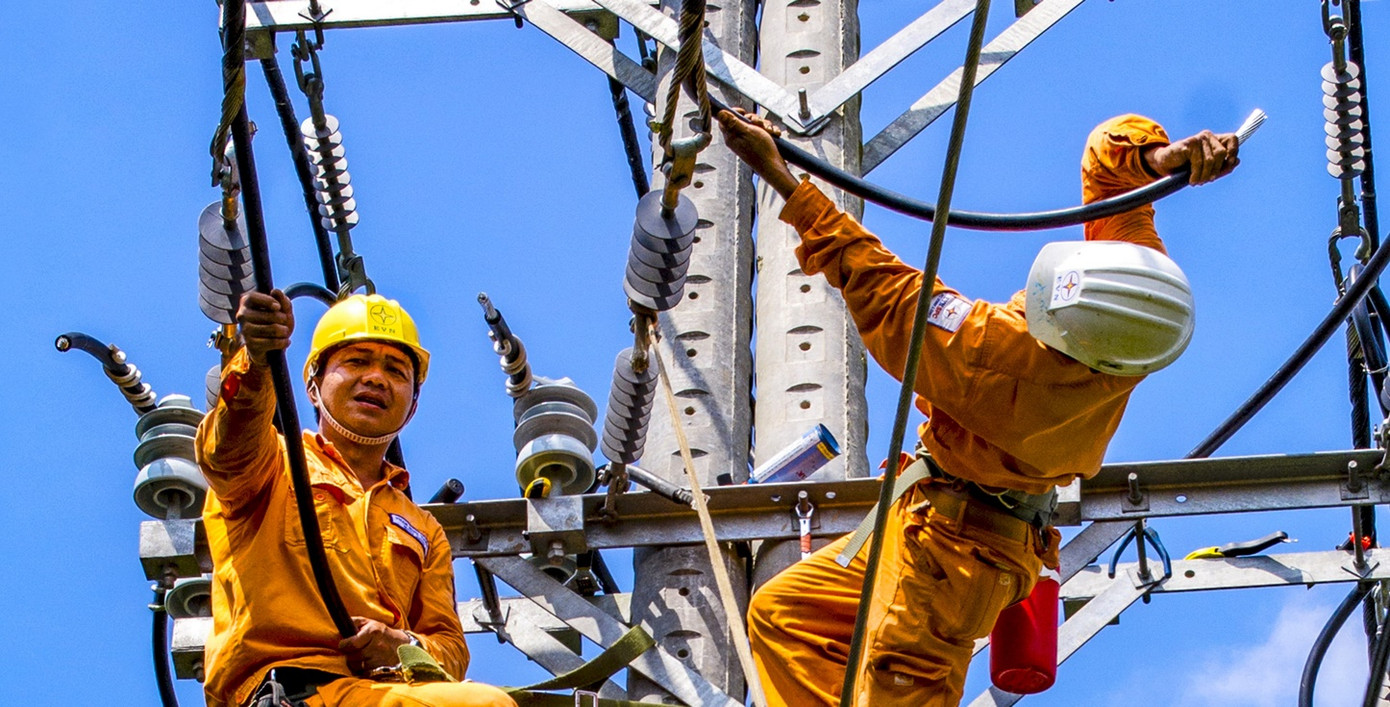 Nỗ lực đầu tư, đảm bảo điện mùa nắng nóng khu vực phía Nam ảnh 1