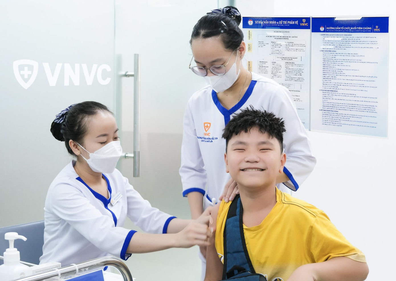 Công ty Vắc xin VNVC có Hệ thống hàng trăm trung tâm tiêm chủng VNVC phục vụ hàng chục triệu người dân mỗi năm. Ảnh: Mộc Thảo