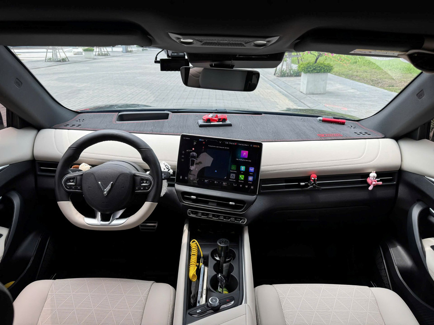 Trang bị, tính năng an toàn trên VF 7 đã thuyết phục chủ xe Gen Z này. Trang bị, tính năng an toàn trên VF 7 đã thuyết phục chủ xe Gen Z này.