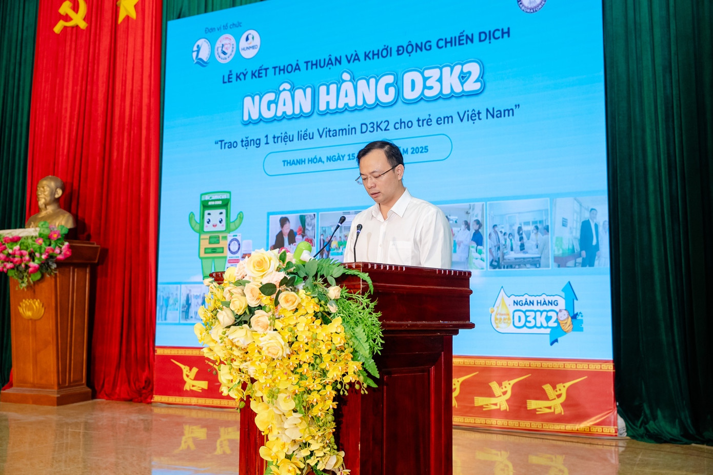 Ông Nguyễn Quốc Hưng (TGĐ Công ty TNHH Dược Hunmed) phát biểu tại buổi lễ