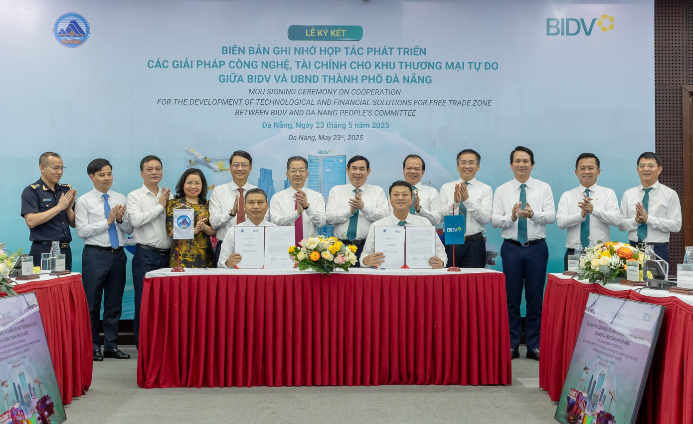 Đại diện BIDV và UBND TP ĐN ký kết Biên bản ghi nhớ Đại diện BIDV và UBND TP ĐN ký kết Biên bản ghi nhớ