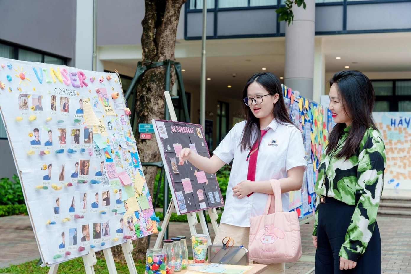 “Vinser Corner” – không gian sẻ chia cảm xúc giữa nhịp học tập sôi động, ghi nhận gần 400 lượt tương tác chỉ sau hai tuần triển khai.