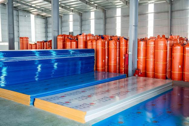 Tấm nhựa lấy sáng SL Polycarbonate sản phẩm chủ lực của nhà máy VinaSPC