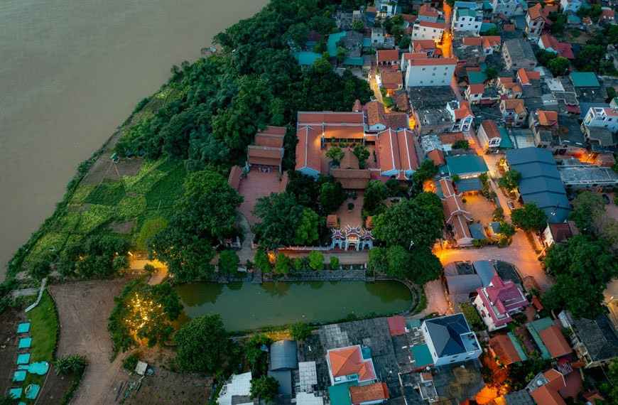 Làng gốm cổ Kim Lan nhìn từ trên cao Làng gốm cổ Kim Lan nhìn từ trên cao