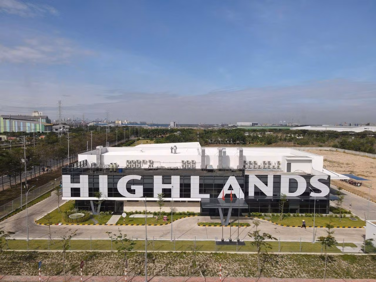 Nhà máy rang xay cà phê Highlands Cái Mép là dự án mang tính biểu tượng với quy mô gần 500 tỷ đồng