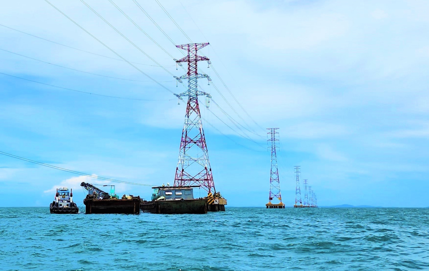 Đường dây 220kV Kiên Bình – Phú Quốc do EVNSPC đầu tư xây dựng Đường dây 220kV Kiên Bình – Phú Quốc do EVNSPC đầu tư xây dựng