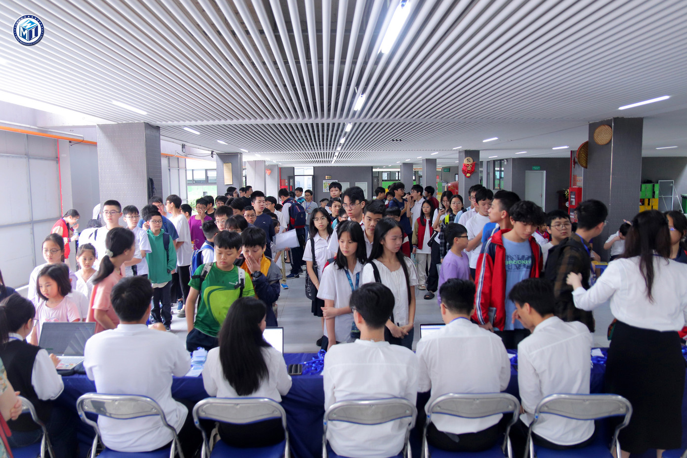 Gần 400 thí sinh đến từ các trường Tiểu học, THCS và THPT trên địa bàn Hà Nội