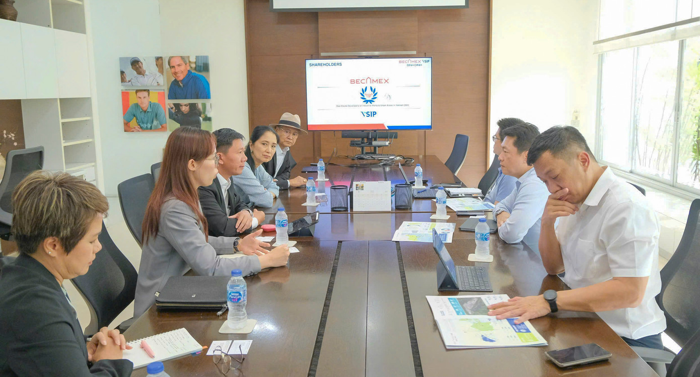 Buổi làm việc với các DN tại Thái Lan, trong khuôn khổ chuyến công tác.