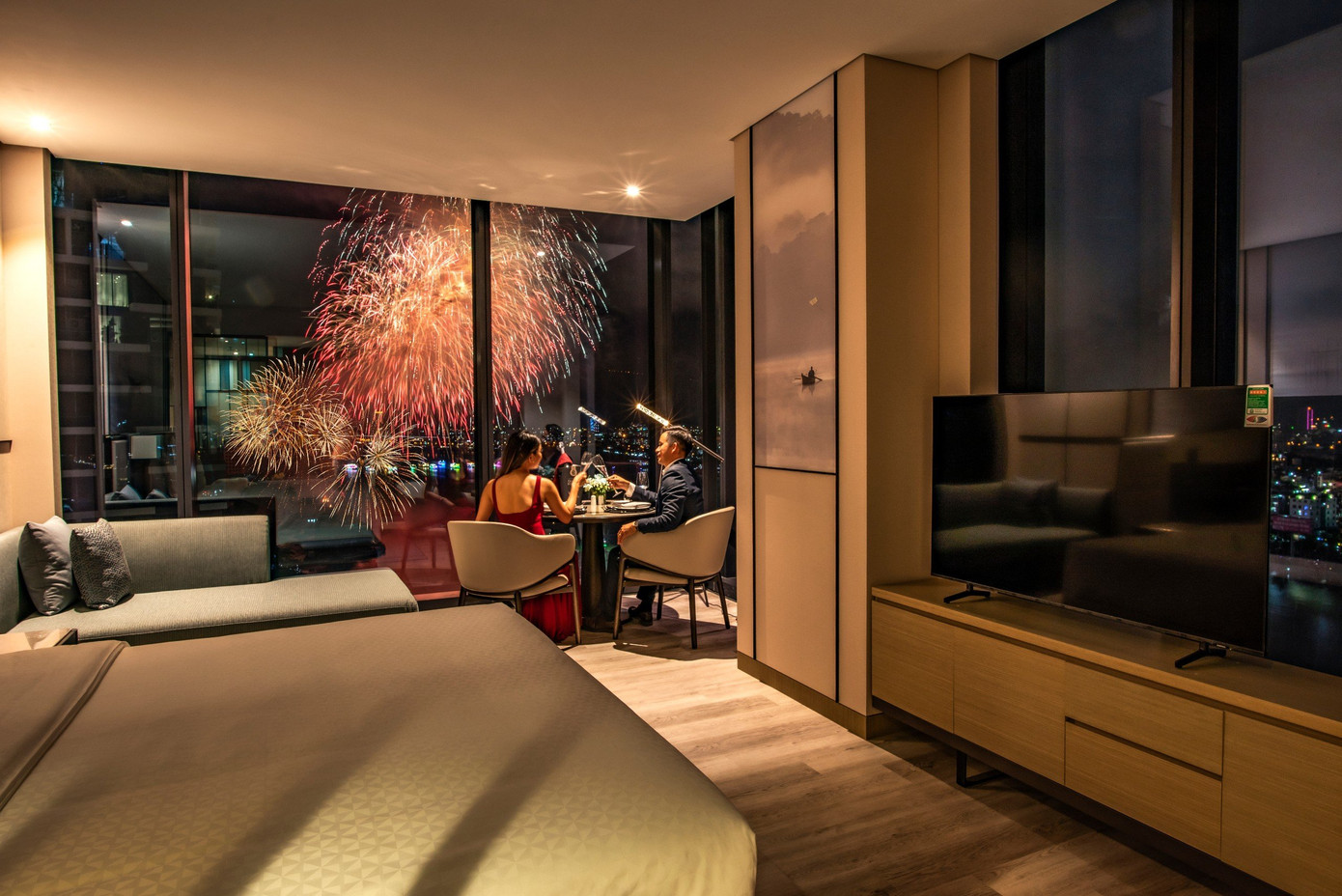 Phòng nghỉ sang trọng với tầm nhìn rộng mở – lựa chọn hoàn hảo để tận hưởng trọn vẹn vẻ đẹp thành phố biển trong mùa lễ hội pháo hoa. Phòng nghỉ sang trọng với tầm nhìn rộng mở – lựa chọn hoàn hảo để tận hưởng trọn vẹn vẻ đẹp thành phố biển trong mùa lễ hội pháo hoa.