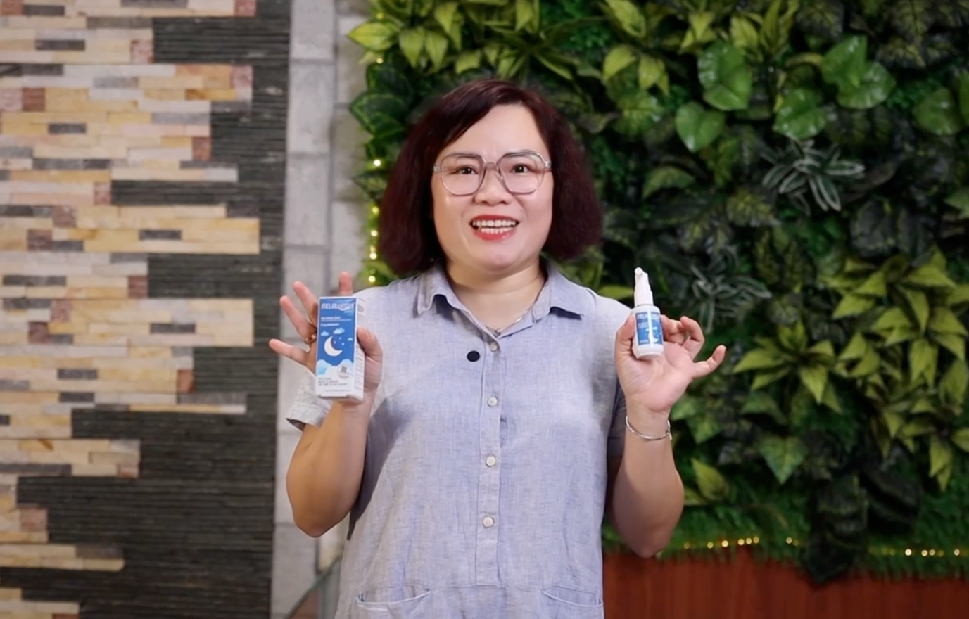 Chị Hồng Nhung chia sẻ về trải nghiệm của bản thân sau khi sử dụng Melatongue® Rapid