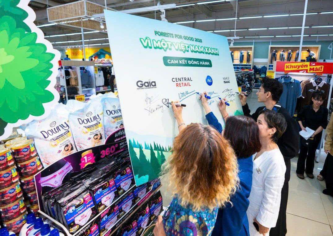 Chương trình thể hiện cam kết lâu dài của P&amp;G và Central Retail đối với môi trường và góp phần nâng cao nhận thức của người tiêu dùng.