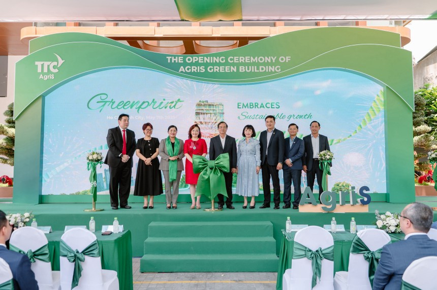 Hệ sinh thái nông nghiệp AgriS khẳng định sự độc lập với TTC qua trụ sở hoạt động riêng Hệ sinh thái nông nghiệp AgriS khẳng định sự độc lập với TTC qua trụ sở hoạt động riêng