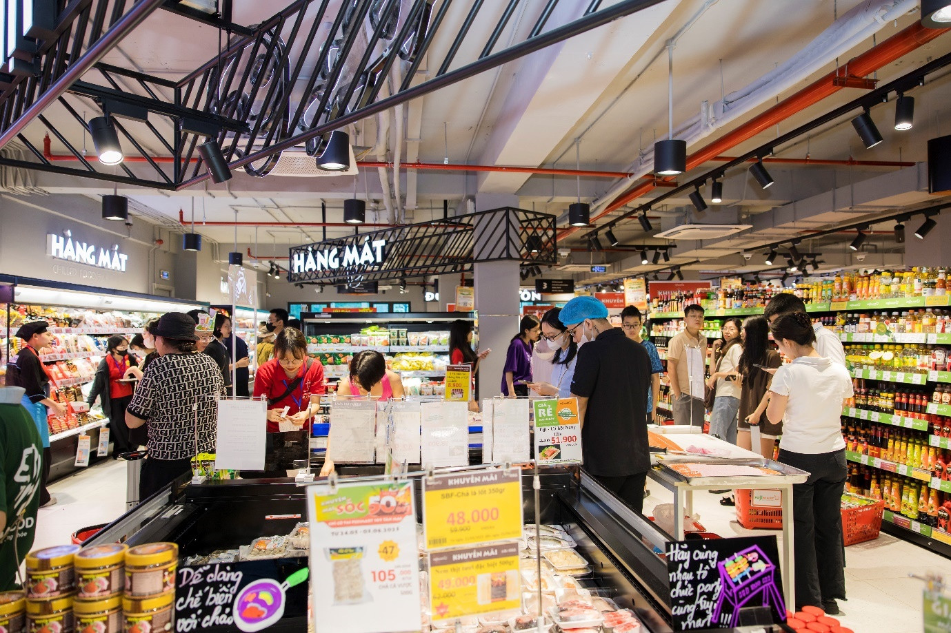 FujiMart Tân Mai hoạt động từ ngày 24/5/2025 giúp người dân quận Hoàng Mai có thêm trải nghiệm mua sắm mới mẻ, hiện đại, hơi hướng Nhật Bản.