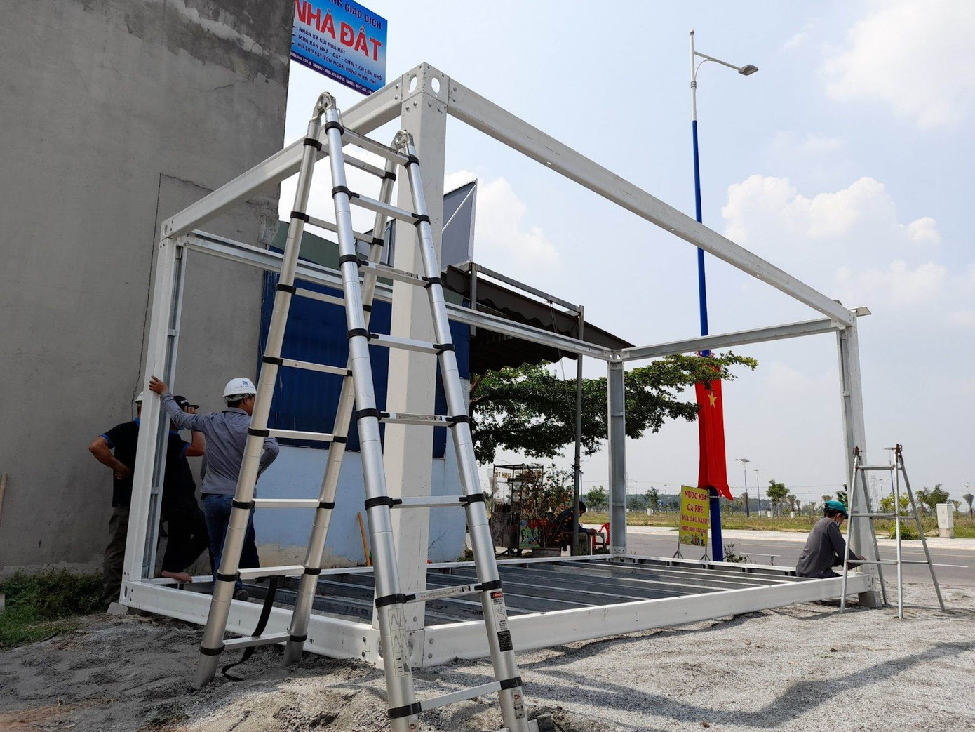 Phước Thịnh không ngừng cải tiến và đầu tư sản phẩm để khẳng định vị thế trên trường. Phước Thịnh không ngừng cải tiến và đầu tư sản phẩm để khẳng định vị thế trên trường.