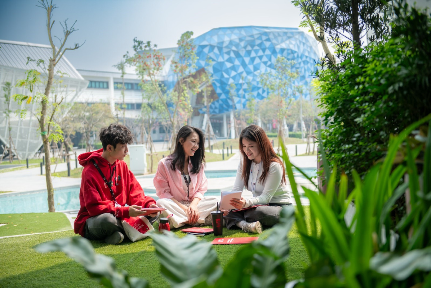 Sinh viên được thụ hưởng chương trình học từ LSE với chất lượng tương đương tại Anh Quốc và khuôn viên học tập chuẩn 5 sao.