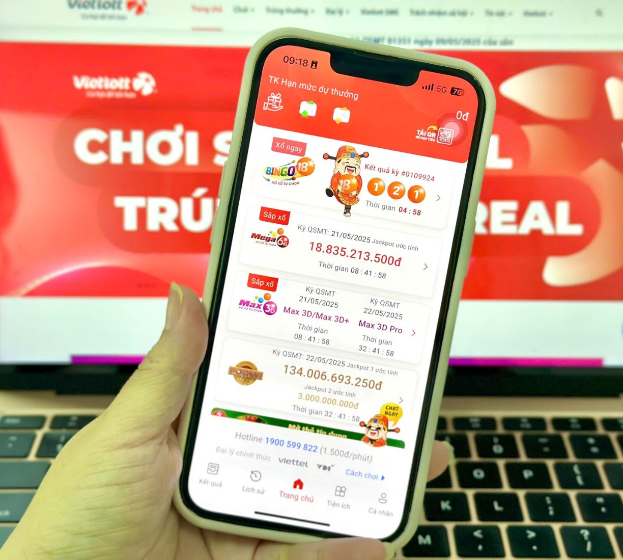 Giao diện thân thiện, thao tác nhanh chóng và khả năng lưu số yêu thích giúp Vietlott SMS ghi điểm với nhóm người bận rộn nhưng vẫn muốn tham gia chơi xổ số dễ dàng.