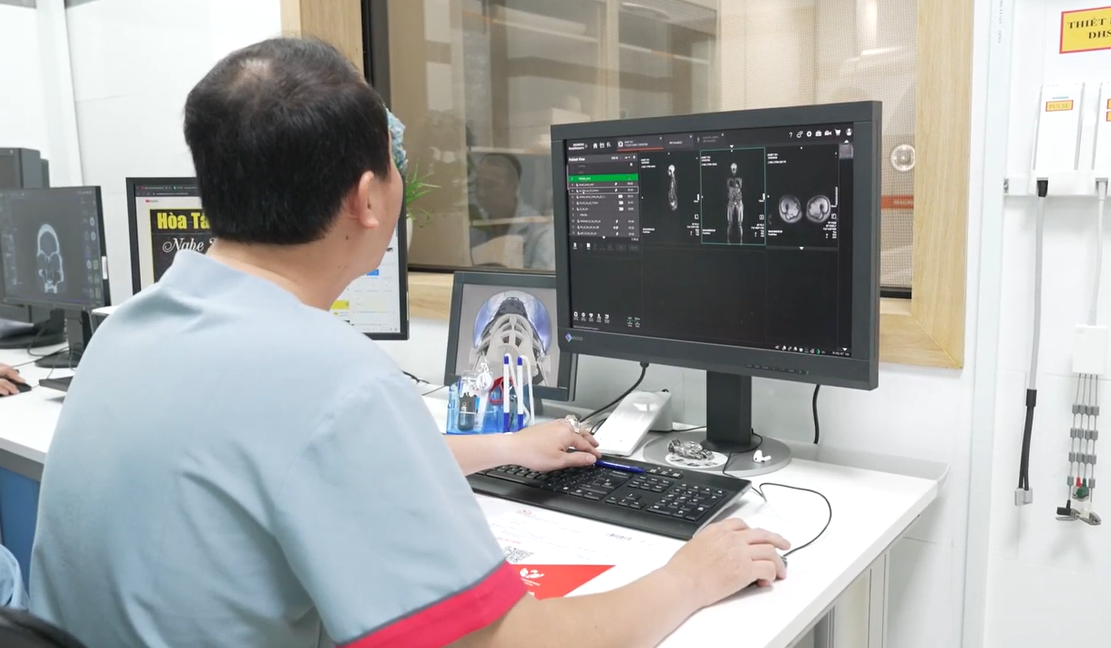 Chụp MRI với thiết bị hiện đại góp phần chẩn đoán bệnh từ sớm tại Bệnh viện Đa khoa Quốc tế S.I.S Cần Thơ Chụp MRI với thiết bị hiện đại góp phần chẩn đoán bệnh từ sớm tại Bệnh viện Đa khoa Quốc tế S.I.S Cần Thơ