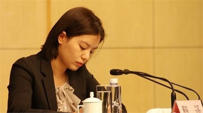 Vẻ đẹp của cô rất giống với nữ diễn viên Triệu Vy