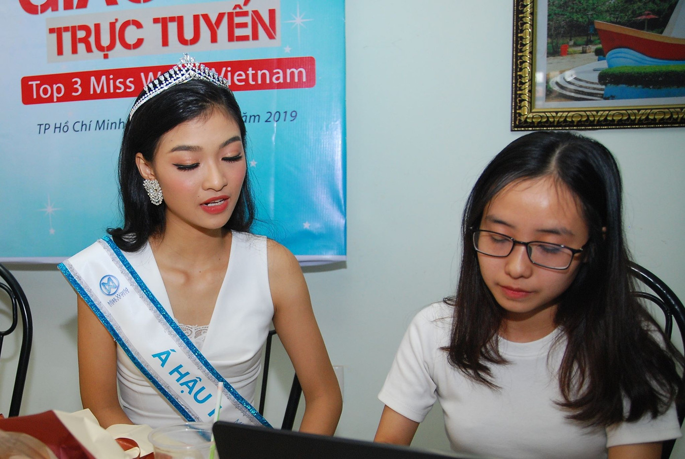 Á hậu 2 Tường San nói gì khi Lương Thùy Linh đăng quang Miss World Việt Nam? ảnh 5