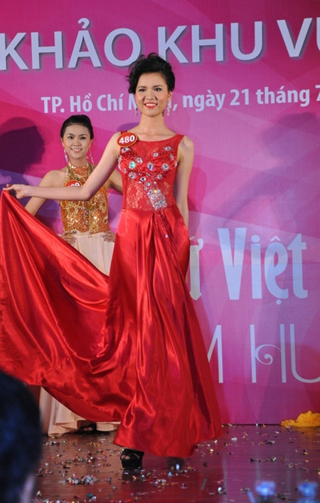 15 thí sinh KV phía Nam vào chung kết&nbsp;Hoa hậu Việt Nam&nbsp;2010 ảnh 26