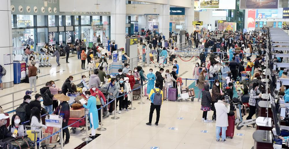 Hoạt động vận tải khách nội địa và quốc tế đang dần phục hồi khi các hạn chế được gỡ bỏ.