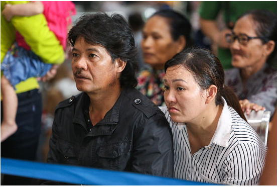 Những xúc cảm chân thực từ dự án nhân ái của thí sinh HHVN 2018 ảnh 7