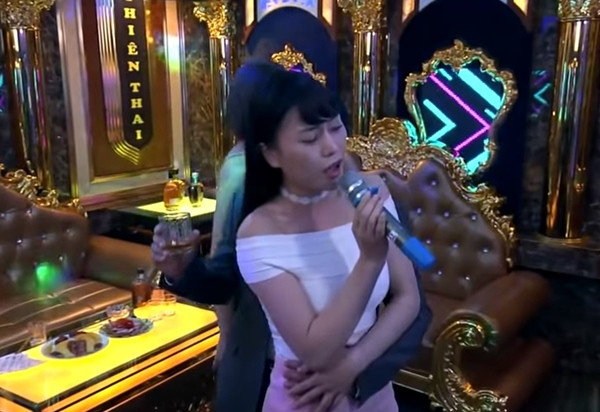 Lộ cảnh Quỳnh búp bê bật My 'sói', tiếp khách chuyên nghiệp ảnh 6