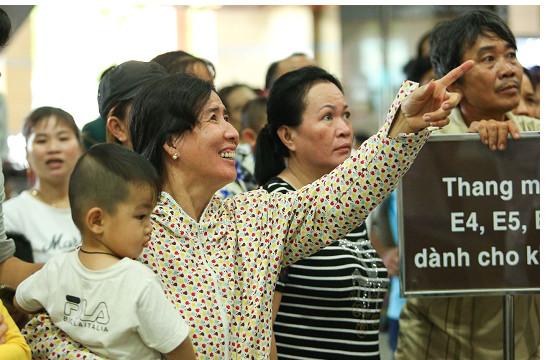 Những xúc cảm chân thực từ dự án nhân ái của thí sinh HHVN 2018 ảnh 8