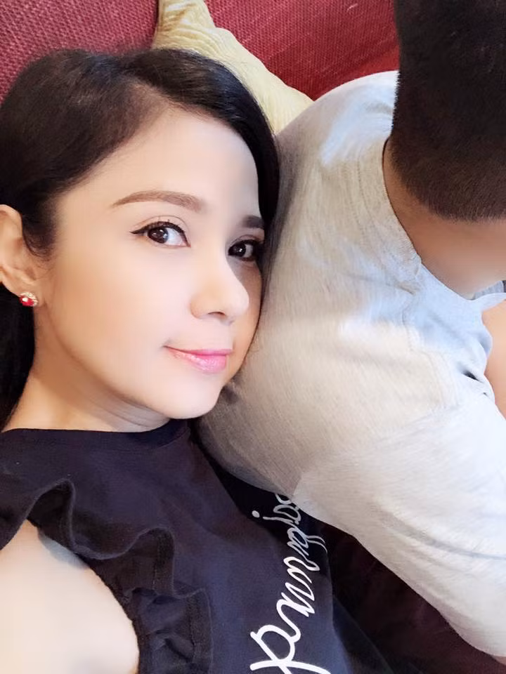 Người đàn ông bí ẩn không bao giờ phản bội Việt Trinh là ai? ảnh 1