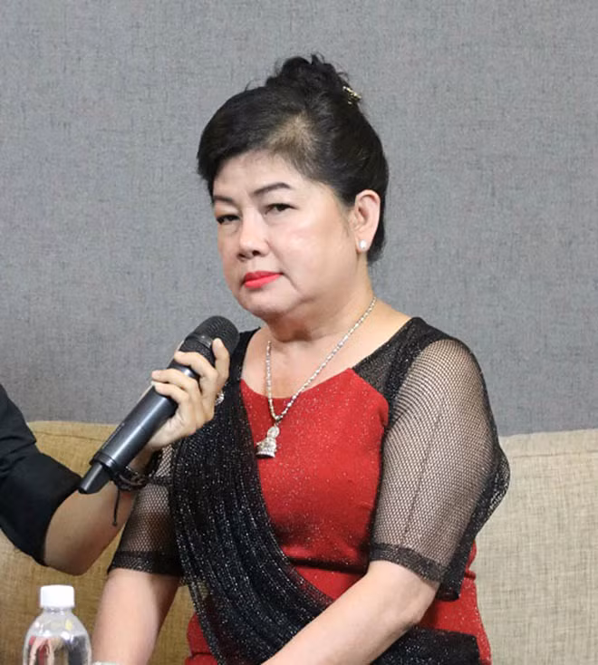 Cát Phượng và chồng trẻ đang cố lấy lại hình ảnh, nhưng chưa thành tâm ảnh 3