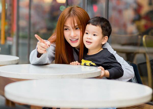 Showbiz 22/6: Tuấn Hưng suy sụp vì bị bệnh 'khó lòng chữa khỏi' ảnh 4