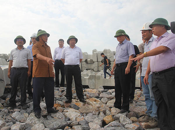 Hải Phòng cấm vận chuyển hành khách trên sông, biển để tránh bão ảnh 1