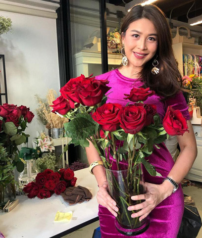 Cuộc sống của Á hậu Thái Lan trước khi tử nạn cùng Chủ tịch Leicester ảnh 12