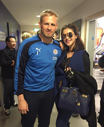 Cô gây chú ý với lối sống sang chảnh, làm việc ở nhiều địa điểm nổi tiếng như Anh và CLB Leicester City. Làm trợ lí của chủ tịch CLB bóng đá, Nursara Suknamai thường xuyên có mặt tại các sự kiện thể thao lớn của nước Anh, trong đó có sự kiện bóng đá, đua ngựa của giới quý tộc.