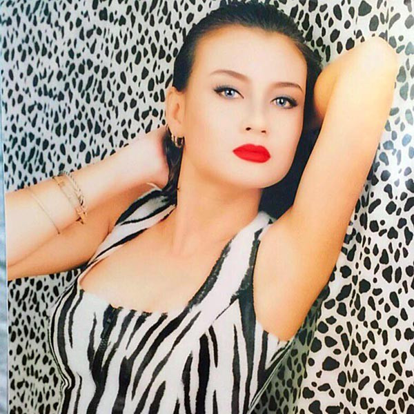 'Siêu mẫu đầu tiên của Việt Nam' là ai? ảnh 8