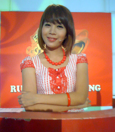 Nhan sắc MC Diệp Chi qua năm tháng và cuộc sống hiện tại ảnh 1