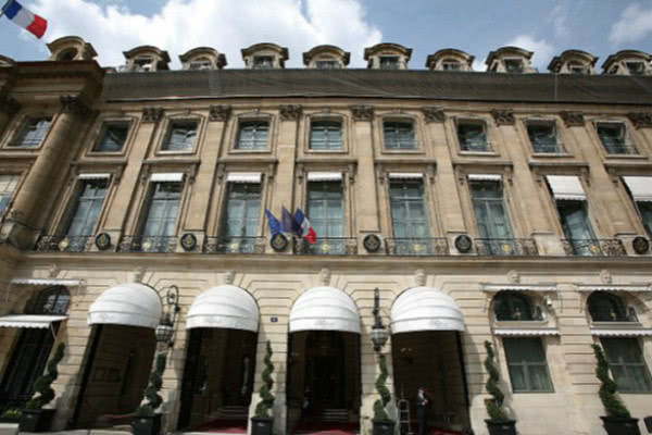 Trộm cuỗm mất 21,5 tỷ của Công chúa Ả Rập Xê Út ảnh 1