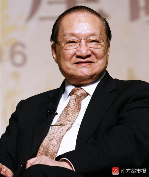 4 con của Kim Dung: Không ai theo nghiệp cha, con cả 'bi thảm' nhất ảnh 1