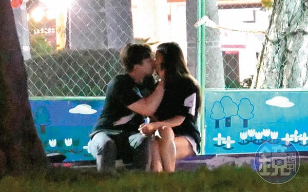 Yến Vi xuất hiện tươi trẻ trong lần hiếm hoi về nước ảnh 3