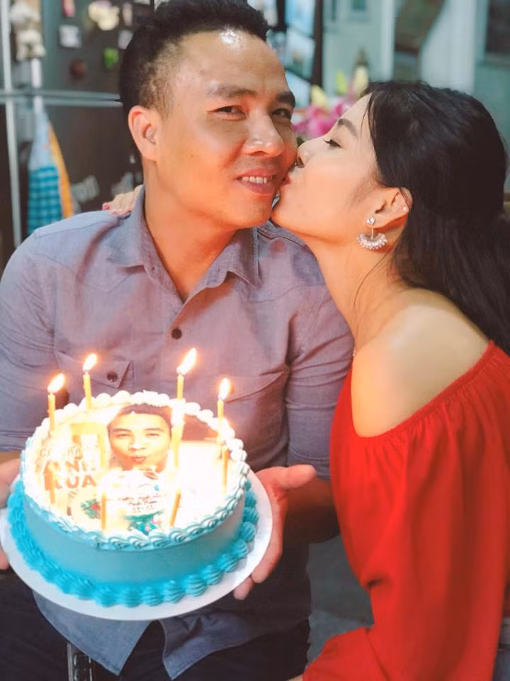 Hành trình yêu của MC Hoàng Linh và chồng mới trước tin đồn chia tay ảnh 8